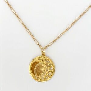 Luna Necklace